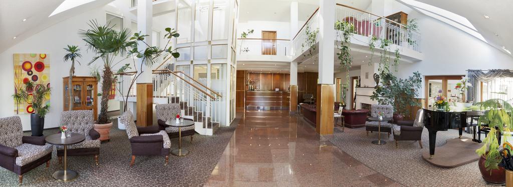 Romantik Hotel Johanniter-Kreuz Uberlingen Exterior photo