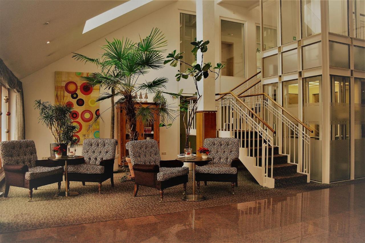 Romantik Hotel Johanniter-Kreuz Uberlingen Exterior photo